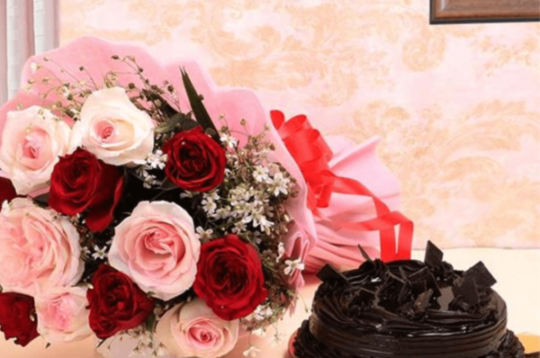 mixed roses with chocolate cake