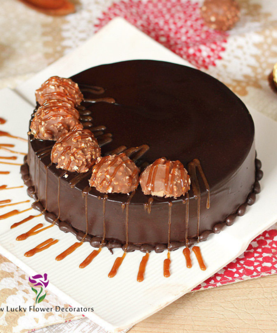 chocolate cake with choco ball