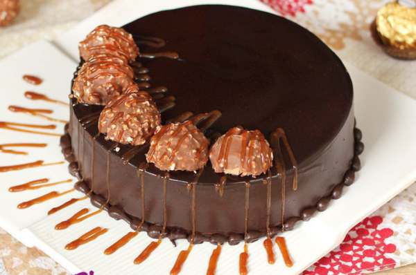 chocolate cake with choco ball